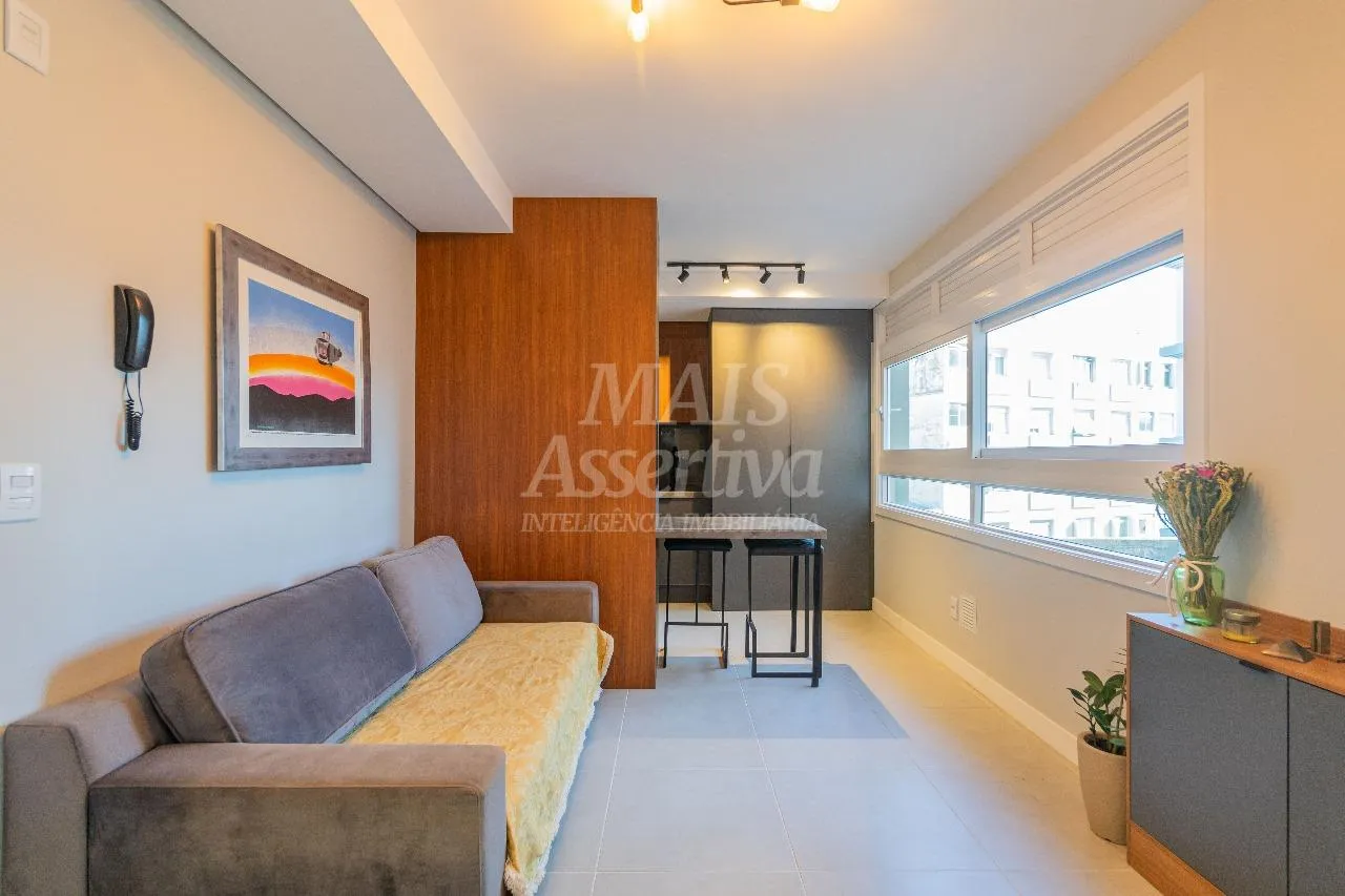 Imagem Ótimo apartamento mobiliado e decorado à venda em Porto Alegre/RS