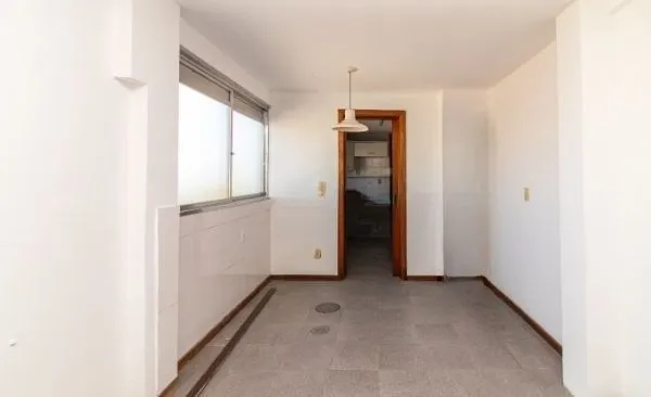 Imagem Cobertura no bairro Higienópolis de 4 dormitórios 4 vagas e piscina DESOCUPADA