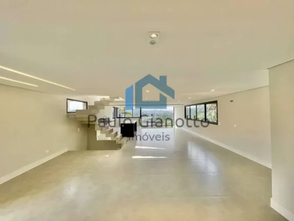 Imagem Casa Nova, de Alto Padrão, no Condomínio São Paulo II