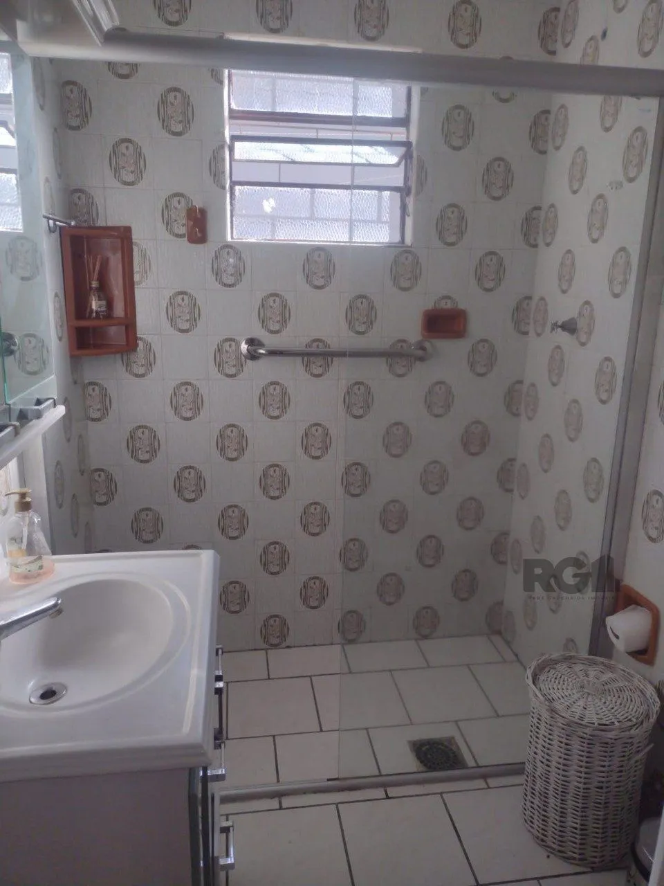 Imagem Casa 2 dormitórios, 1 vaga, Bairro Vila Cachoeirinha