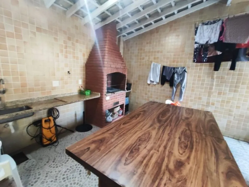 Imagem CASA COM 150,00 m² - GUILHERMINA - PRAIA GRANDE SP