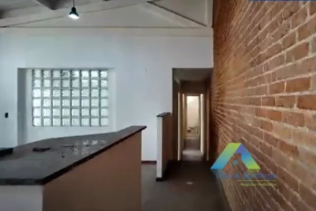 Imagem Casa Térrea a venda com 03 quartos 240m² de area construida
