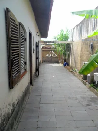 Imagem CASA EM DOIS LOTES - LADO LINHA - PISCINA