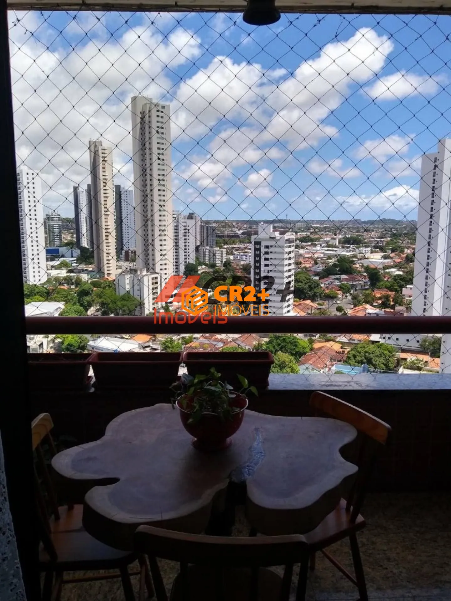 Imagem Apartamento a Venda com 3 quartos,1 suíte na Encruzilhada, 90m² em Recife