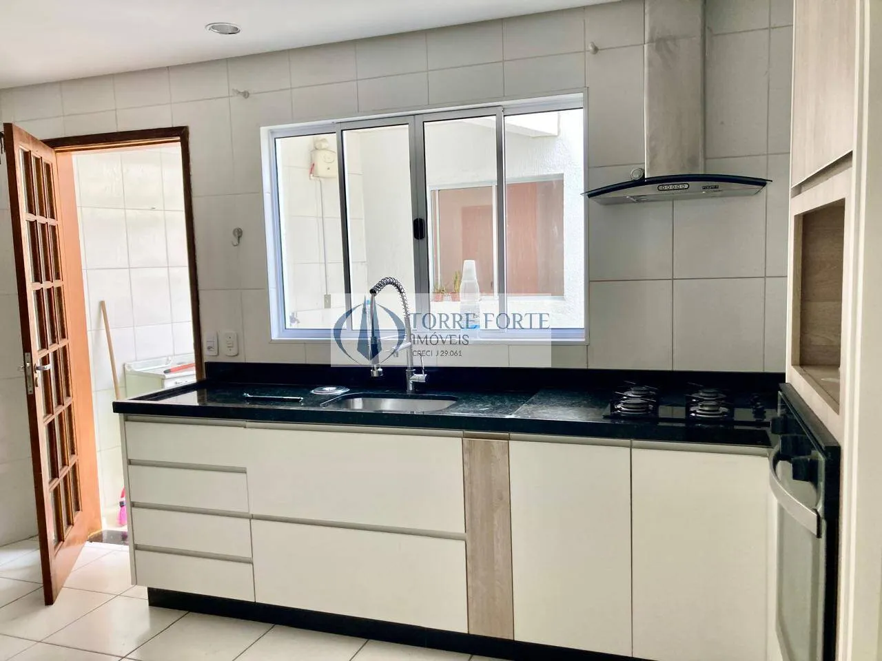 Foto do imóvel Sobrado com 3 suites 3 vagas na Vila Formosa em Avenida Trumain
