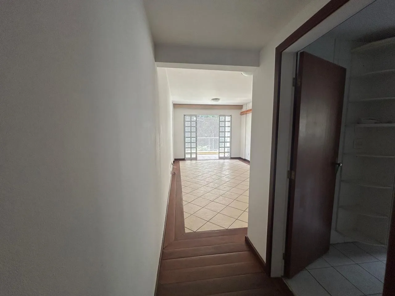 Imagem Apartamento para Venda em Petrópolis / RJ no bairro Itaipava