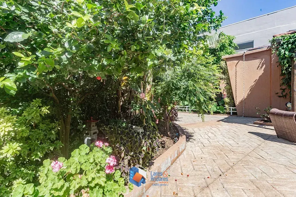 Imagem Casa à venda 6 Quartos 1 Suite 4 Vagas 362M² Vila Deodoro São Paulo - SP