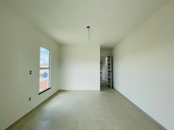 Imagem Casa com 3 Quartos à Venda, 106 m² em Centro - Eusébio