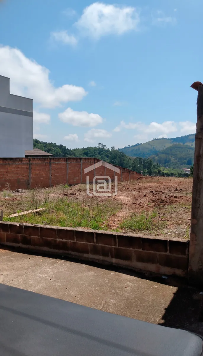 Imagem Terreno 615 m² à venda em Véu das Noivas, Poços de Caldas