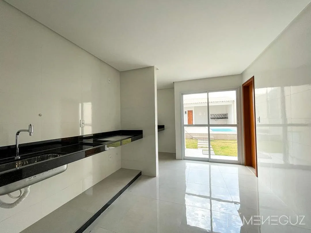 Imagem Casa a venda em Guarapari na Praia do Morro, com 3 quartos e lazer