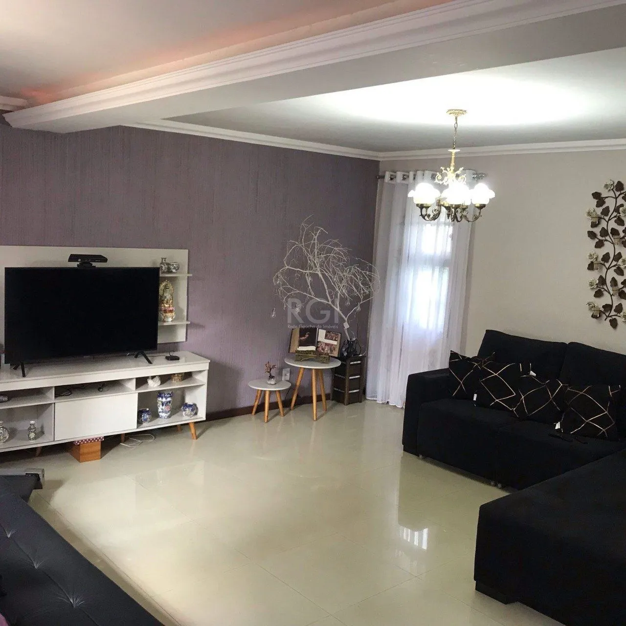 Imagem Casa para Venda - 279m², 6 dormitórios, sendo 2 suites, 3 vagas - Cavalhada, Poa