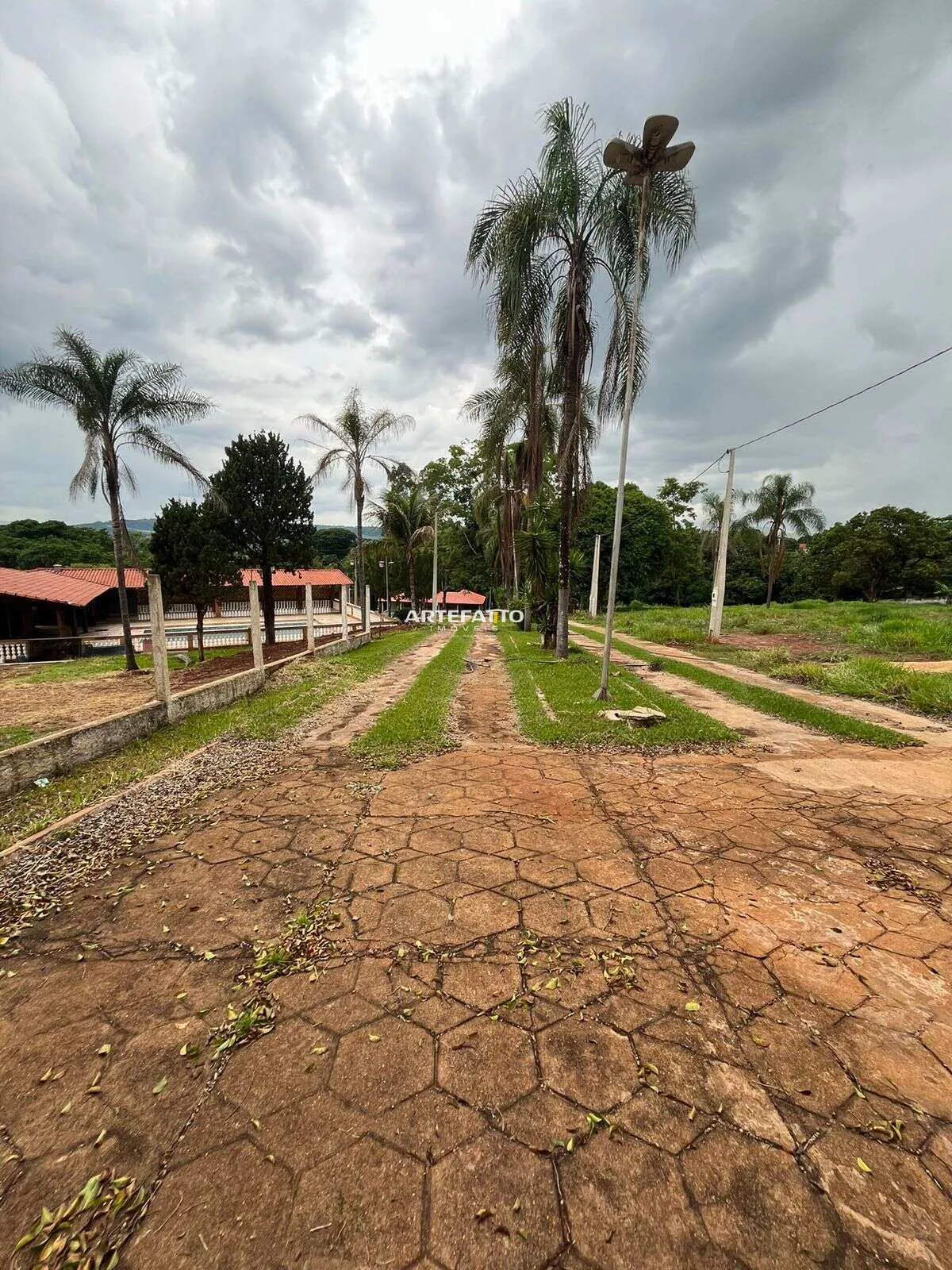 Imagem Chácara à venda em Franca, Jardim Monte Carlo, com 3 quartos, 600m2