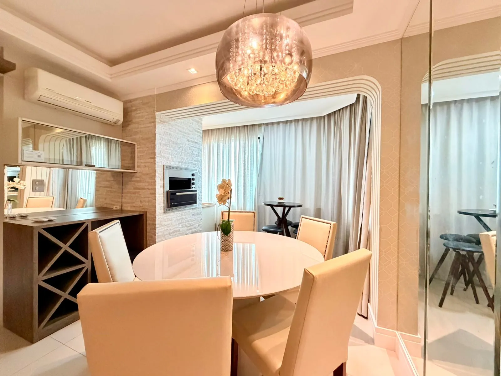 Imagem Apartamento com vista para o mar à venda com 142m2 por R$ 2.500.000,00