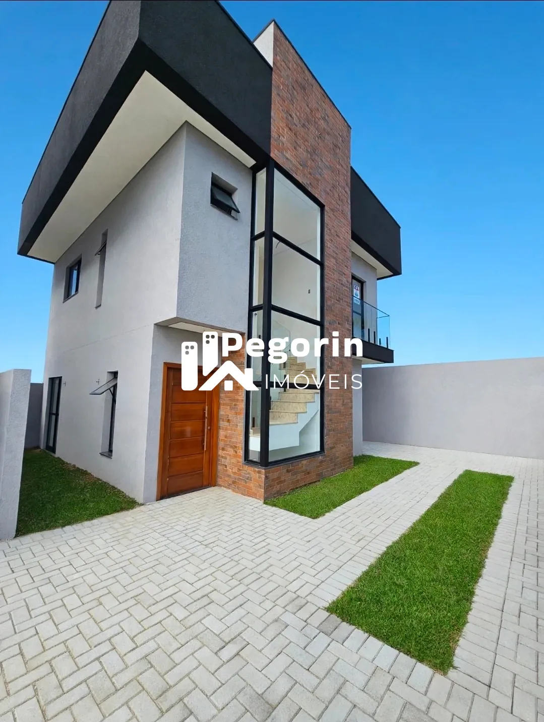 Foto do imóvel SOBRADO no Cajuru duplex Com Terraço em Rua Roraima