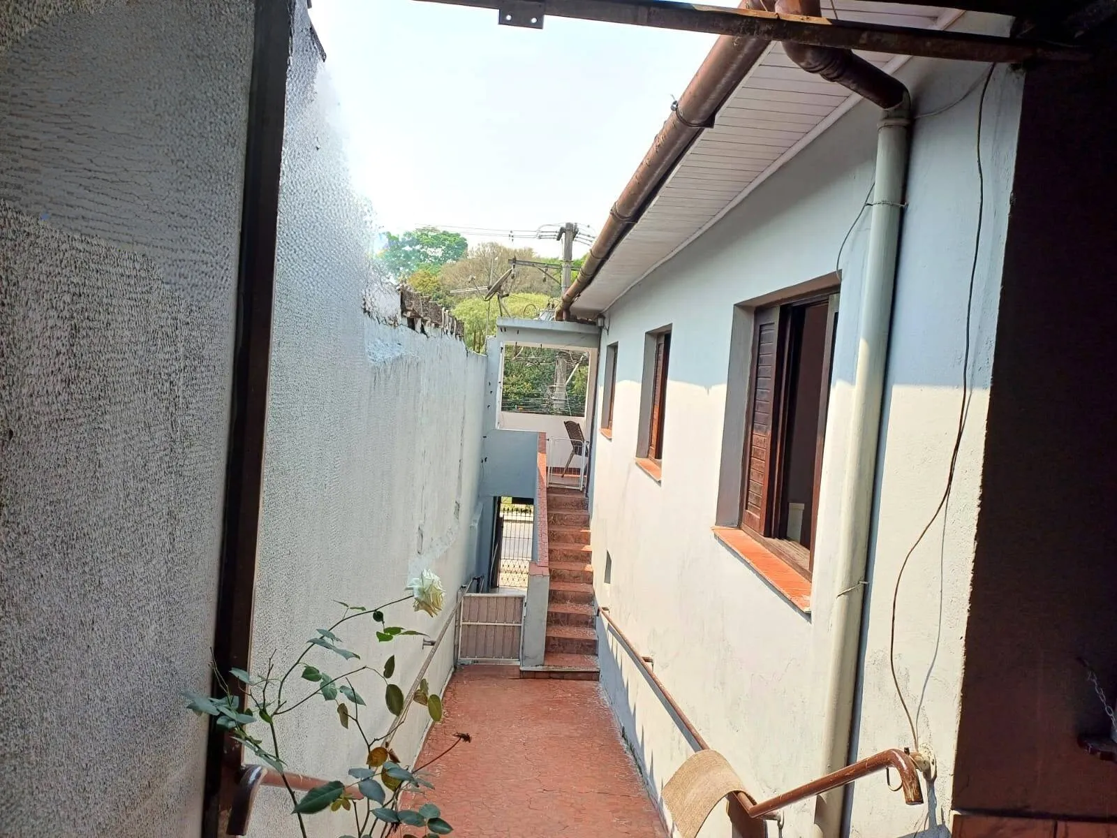 Imagem VENDO IMÓVEL RESIDENCIAL/COMERCIAL NO BAIRRO CAPÃO REDONDO!