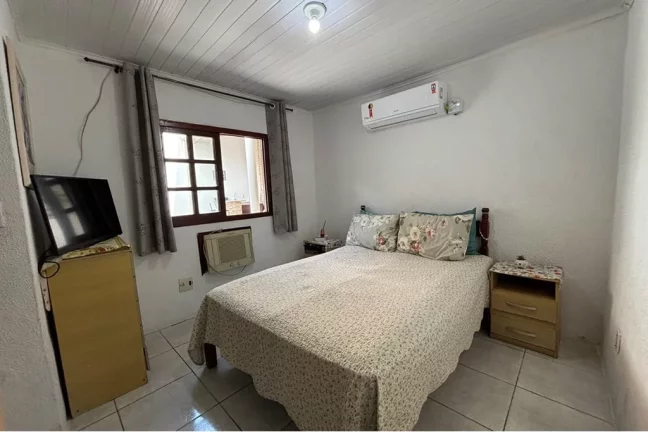 Imagem Casa para venda no bairro Guajuviras em Canoas