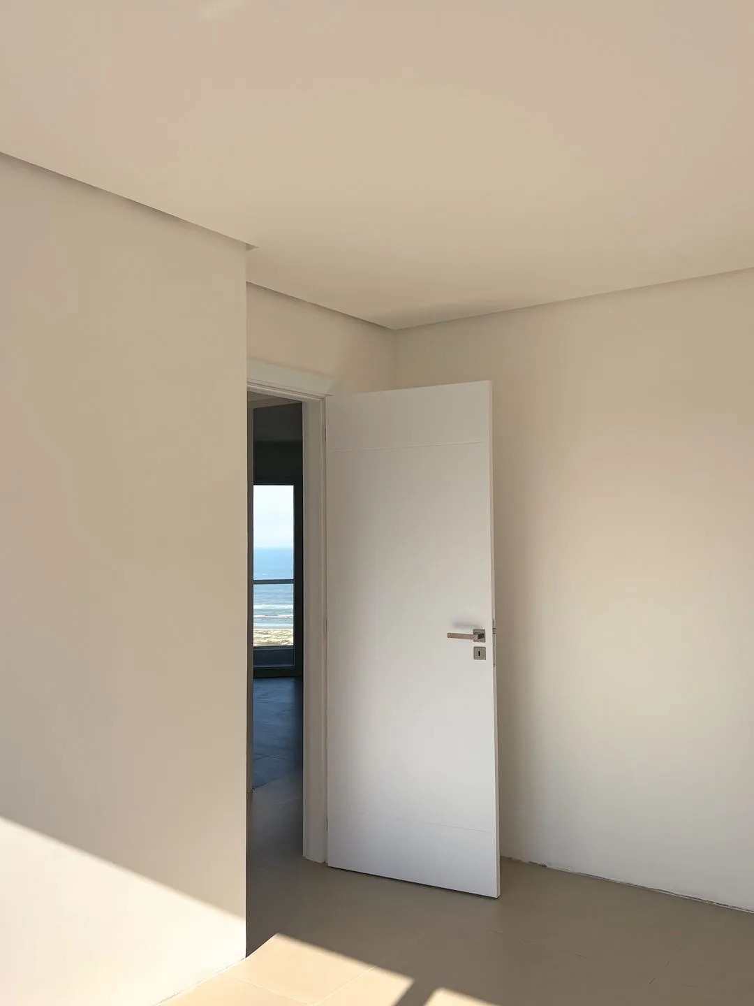 Imagem Apartamento à venda em Torres, Predial, com 2 quartos, 93.9m2