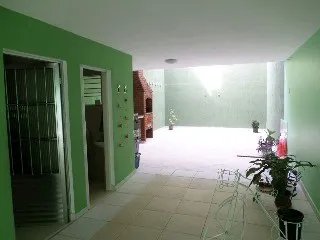 Imagem Imperdível Sobrado à Venda em Santo André-SP, Jardim Las Vegas: 3 quartos, 1 suíte, 4 banheiros, 8 vagas de garagem, 220m².