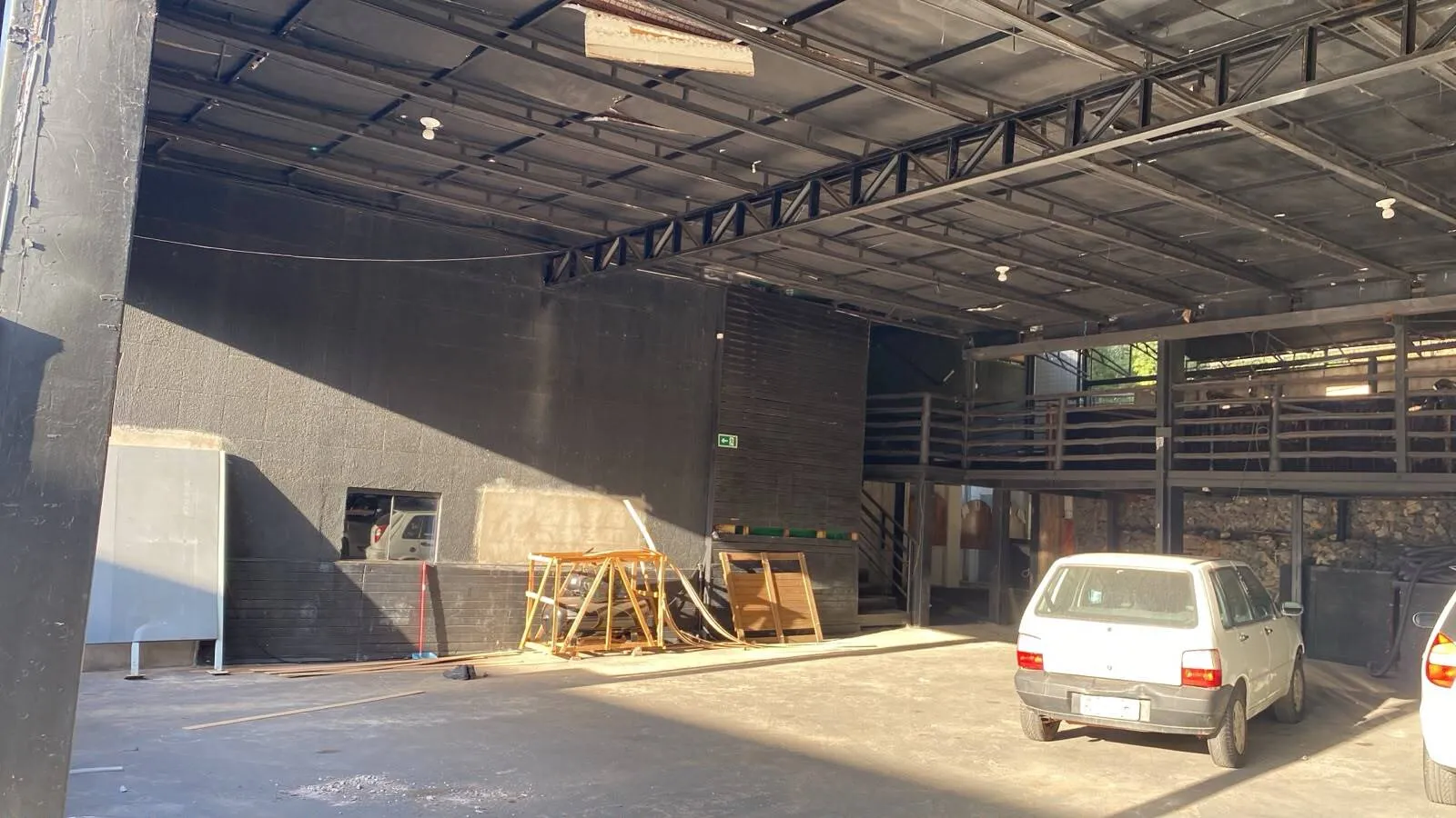 Imagem Barracão Comercial na Prainha Centro de Cuiabá