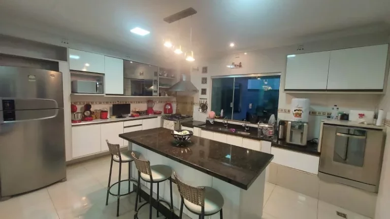 Imagem CASA RESIDENCIAL em MANAUS - AM, PONTA NEGRA
