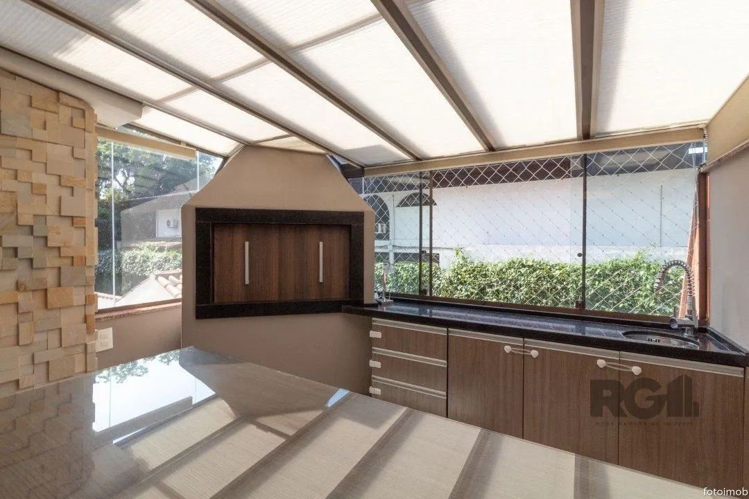 Imagem Casa Condominio para Venda - 307m², 5 dormitórios, sendo 1 suites, 4 vagas - Cristal