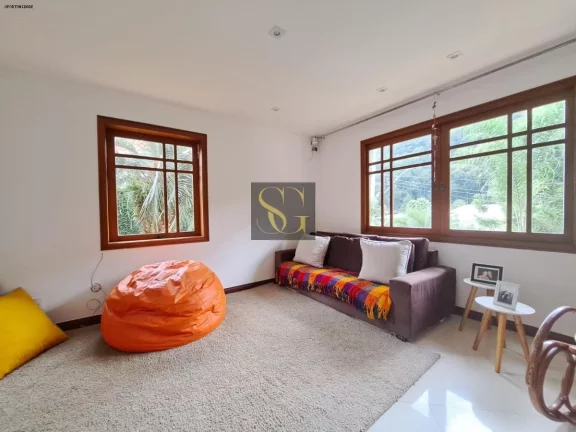 Imagem Casa para Venda em Teresópolis, Agriões, 4 dormitórios, 3 suítes, 4 banheiros, 5 vagas