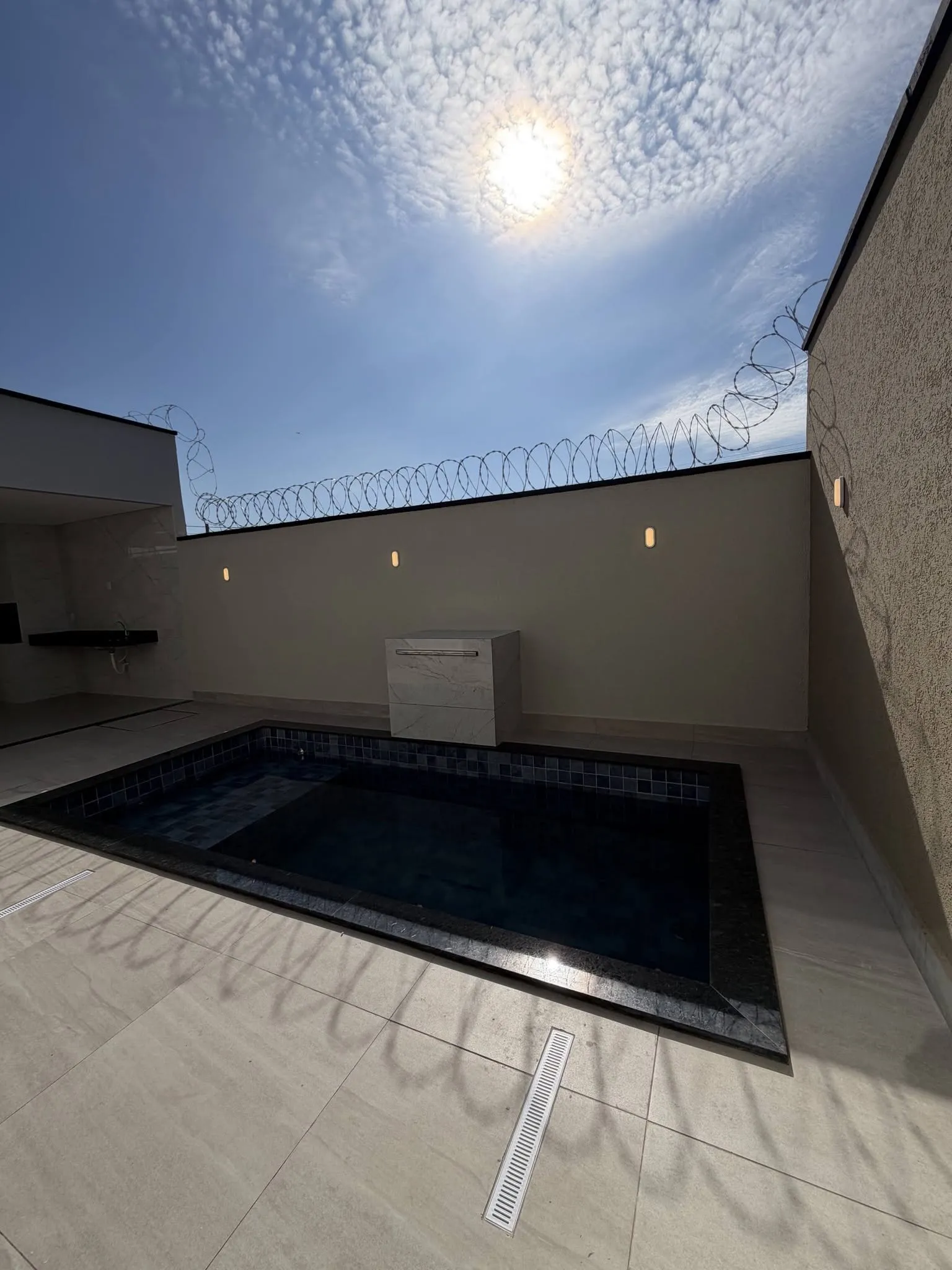 Imagem Casa 3/4 Com Suite No Bairro Das Industrias
