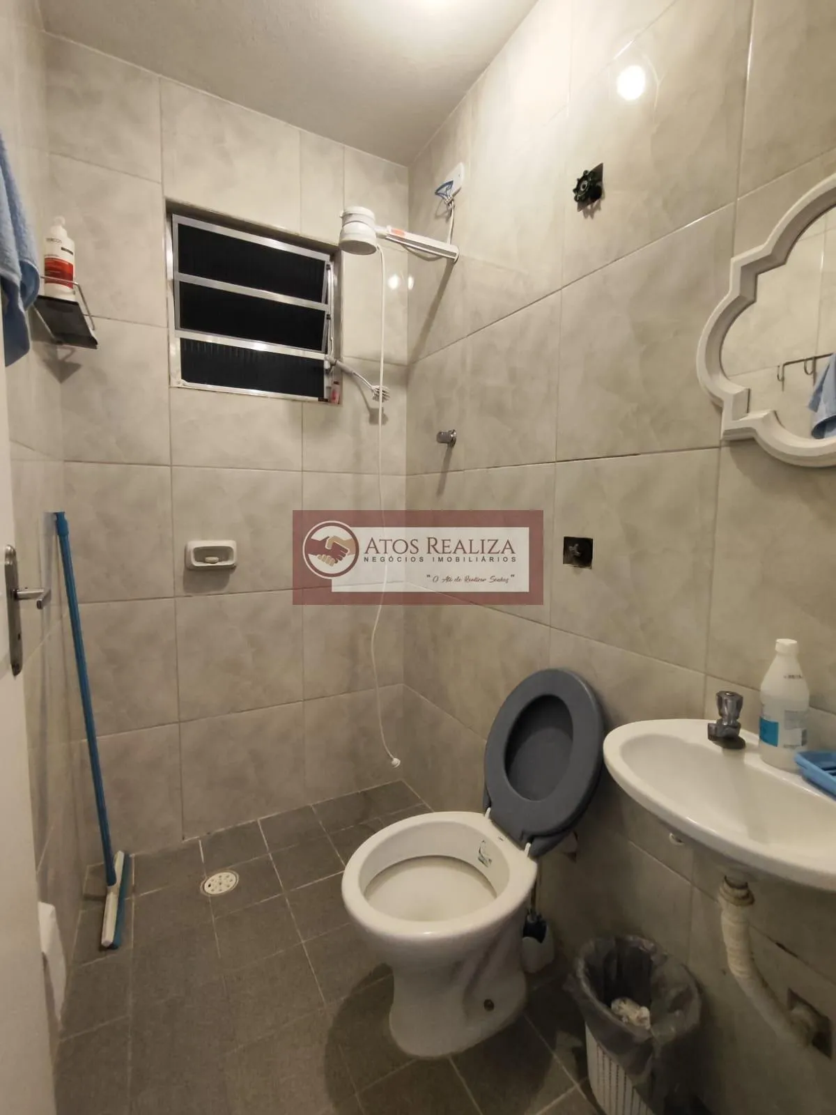 Imagem Casa à Venda no Jardim Martini, SP | 7 Quartos, 250m², R$550mil