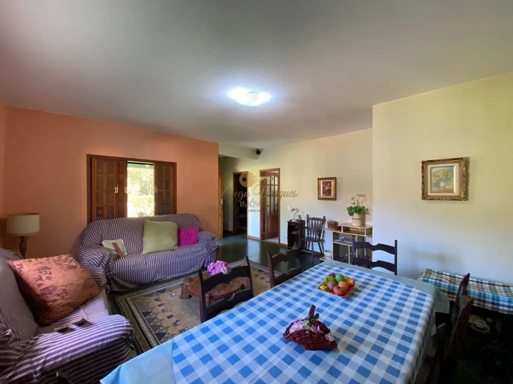 Imagem Casa para Venda em Teresópolis / RJ no bairro Albuquerque