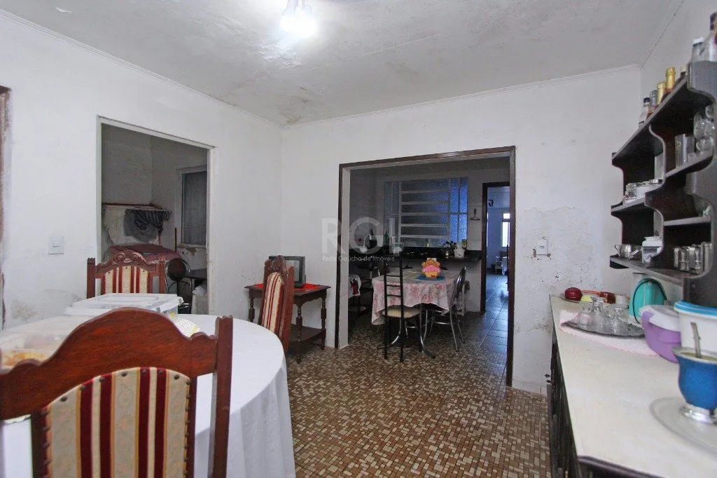 Imagem Casa para Venda - 160m², 4 dormitórios, sendo 1 suites, 3 vagas - Medianeira