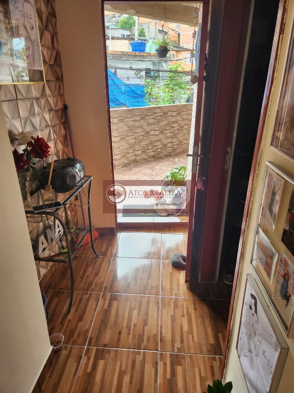 Imagem Assobradado de 2 dormitórios em Jardim Azano I - São Paulo por R$ 200.000 para venda e locação