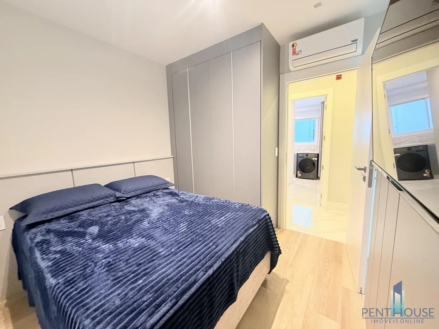 Imagem Apartamento Zona Central para Venda em Balneário Camboriú, CENTRO, 3 dormitórios, 3 suítes, 4 banheiros, 2 vagas