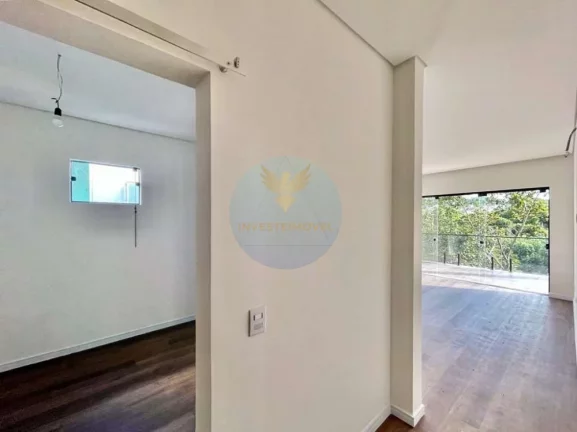 Imagem Casa em Condomínio a Venda no bairro Granja Viana - Carapicuíba, SP