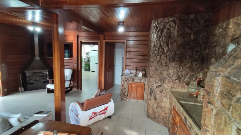 Imagem Casa 4 quartos sendo 1 suíte para venda no bairro Salgado Filho em Caxias do Sul