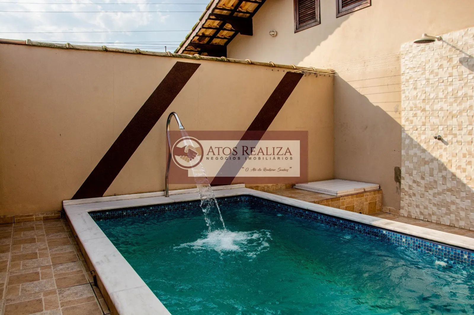 Imagem Casa à venda e locação em Jardim Grandesp - Itanhaém: 2 dormitórios, 1 suíte, 62m² por R$ 285.000,00