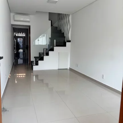 Imagem Sobrado climatizado com 2 dormitórios à venda, 70 m por R$ 360.000 - Vila Jardini - Sorocaba/SP