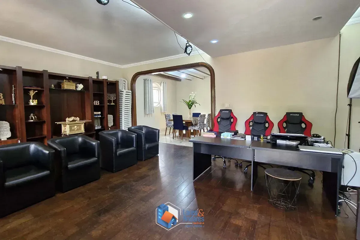 Imagem Casa para venda em Tremembé com 4 quartos, sendo 3 suítes, 554m²