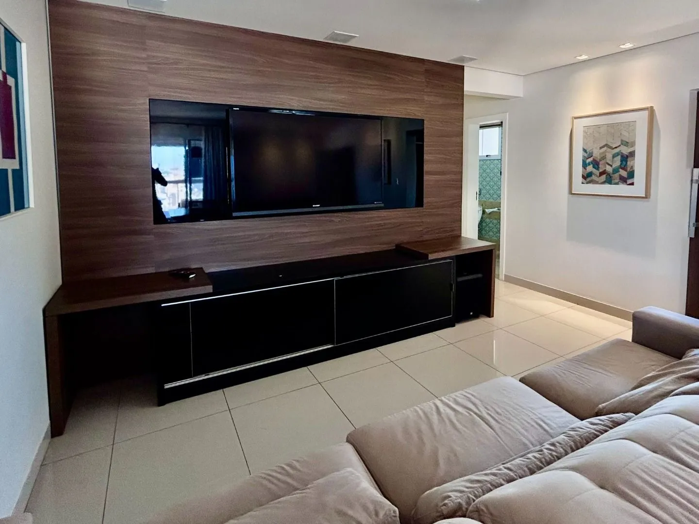 Imagem Apartamento com 3 dormitórios para alugar, 160 m² por R$ 6.800/mês - Centro - Patos de Minas/MG