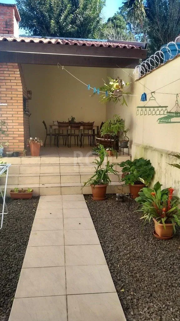 Imagem Casa no Centro de Gravatai de 2 dormitórios e vaga