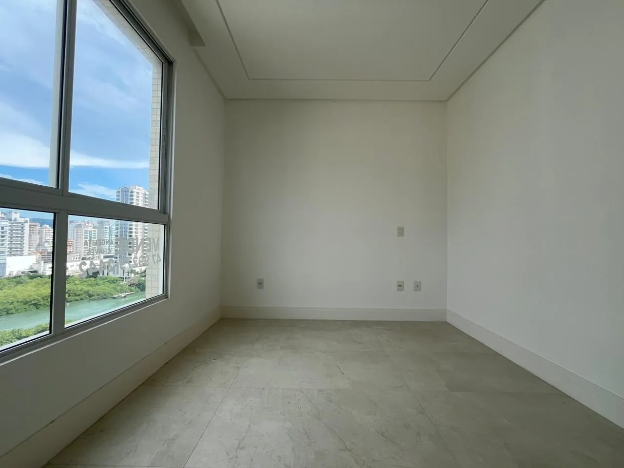 Imagem Apartamento à venda com 131.77m2 por R$ 2.600.000,00
