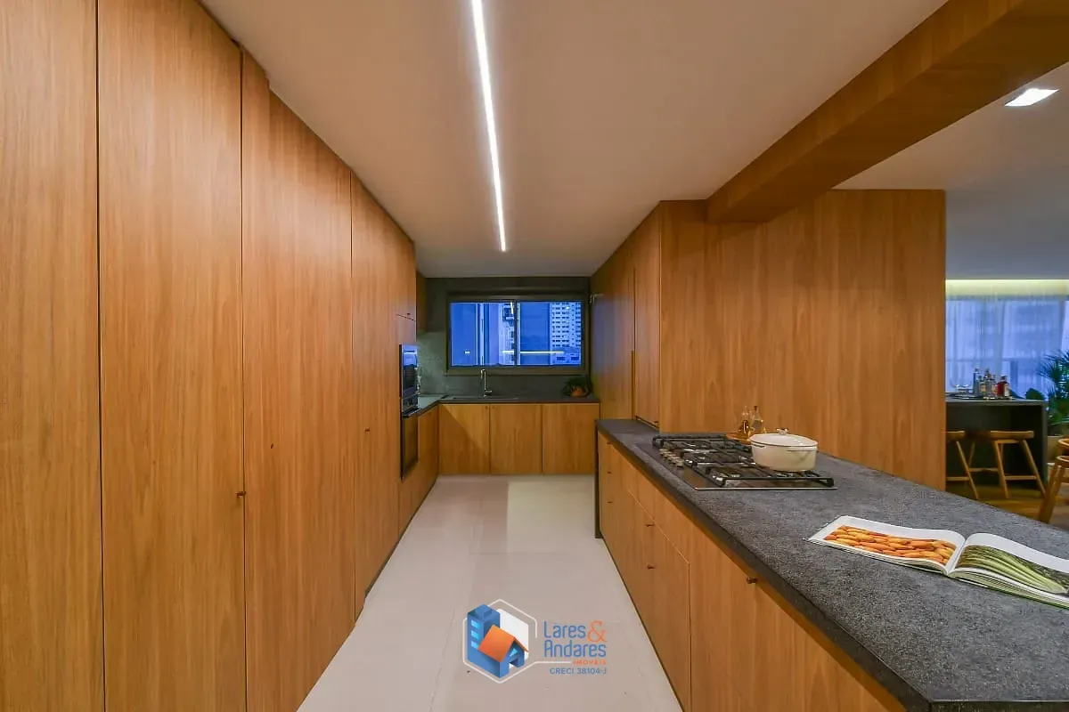 Imagem Apartamento para venda em Brooklin com 3 quartos, sendo 3 suítes, 213m²