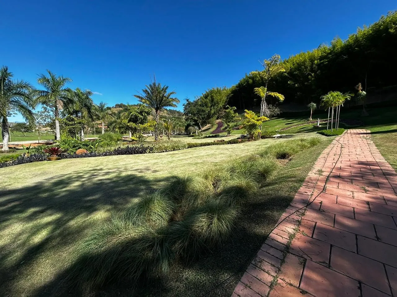 Imagem Terreno em Condomínio para Venda em Três Rios / RJ no bairro Nova Niterói
