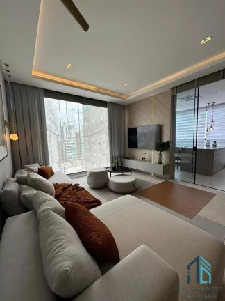Imagem Apartamento Mobiliado, 04 suítes, 03 vagas, Meia Praia quadra Mar em Itapema SC