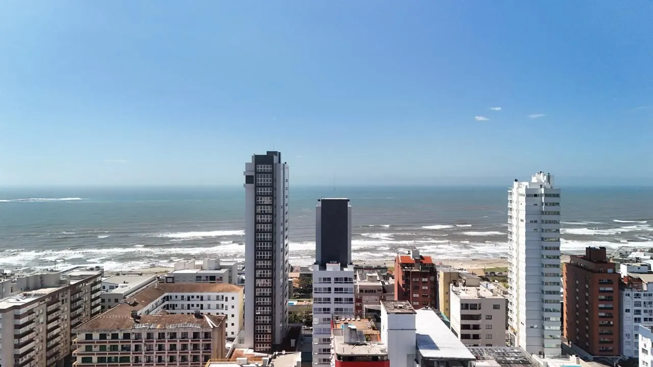Imagem Apartamento à venda em Torres, Centro, com 2 quartos, 87.27m2