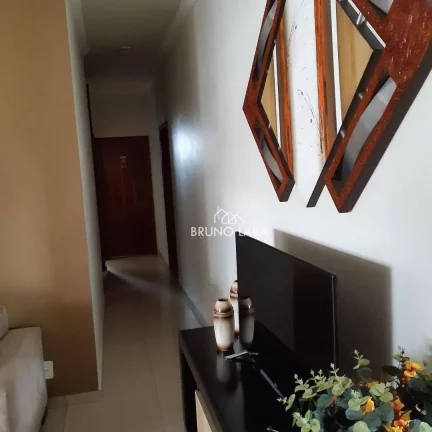 Imagem Casa com 4 dormitórios à venda, 250 m² por R$ 750.000,00 - Jardim das Roseiras - Igarapé/MG