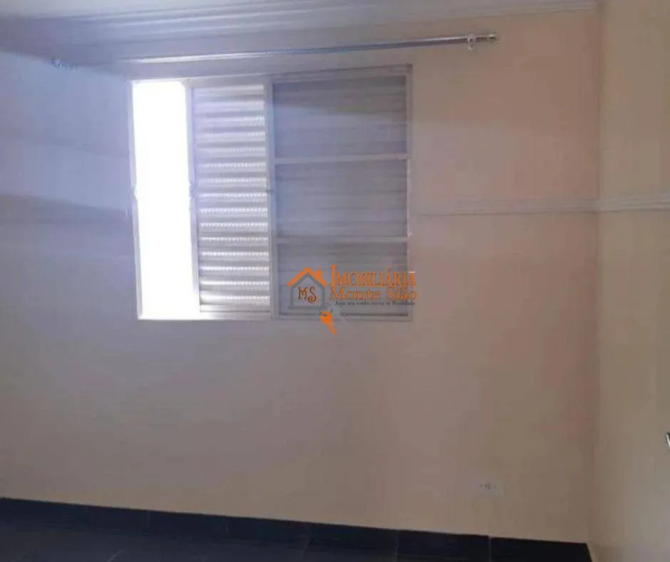 Imagem Apartamento com 2 dormitórios à venda por R$ 160.000,00 - Vila Carmela I - Guarulhos/SP