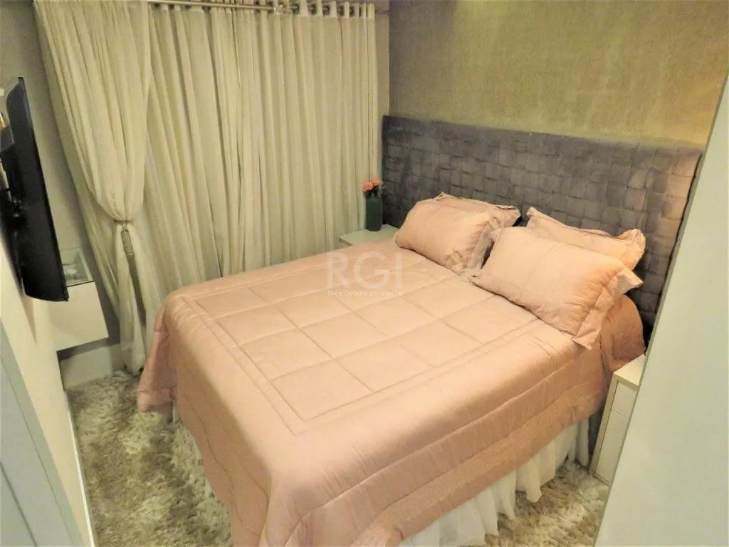 Imagem Ótima casa com 2 dormitórios com suíte master para Comprar