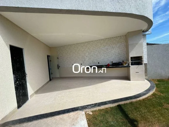 Imagem Sobrado com 3 dormitórios à venda, 204 m² por R$ 790.000,00 - Residencial Canadá - Goiânia/GO