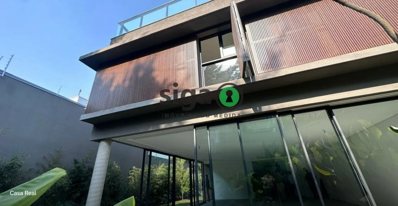 Imagem Casa em condomínio para venda no Real Parque 04 suítes, São Paulo - SP