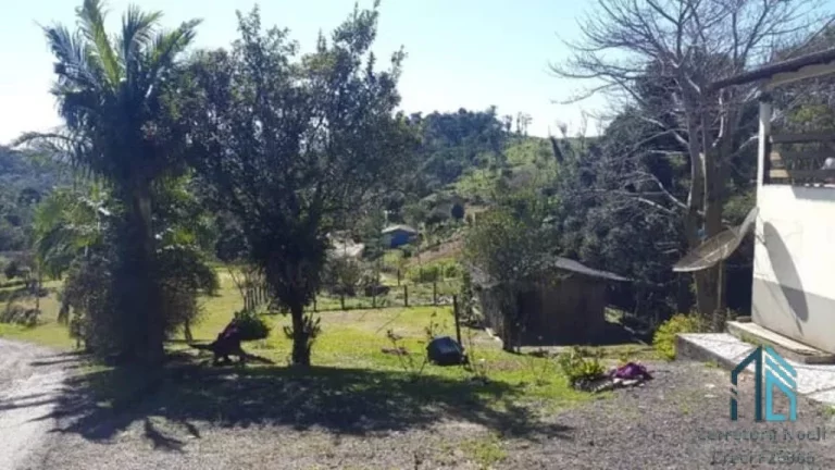 Imagem Área com 10.213m², com casa 03 quartos, localizada em Campina Grande do Sul PR, com frente para os 02 lados da Rodovia Régis Bintencourt